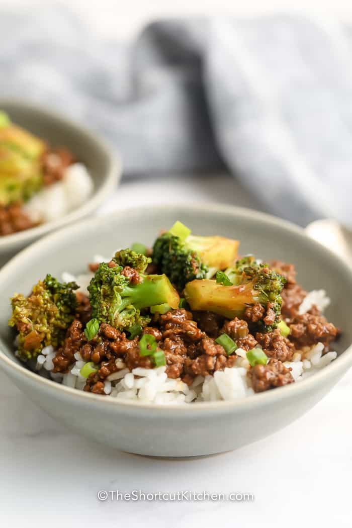 Stir-Fried Ground Beef and Broccoli with Spicy Whole30 Mayo