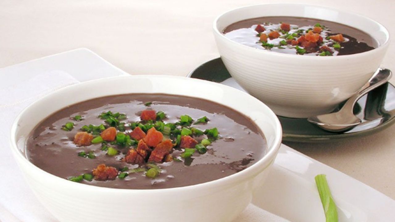 Caldinho de Feijão Preto with Bacon and Cilantro