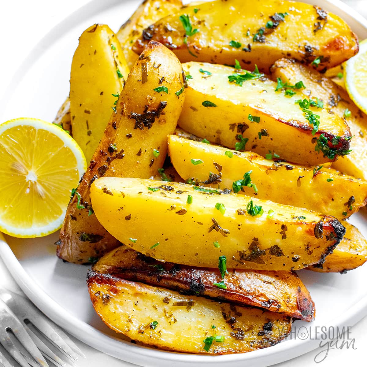 Oven-Baked Greek Lemon Potatoes with Oregano and Garlic