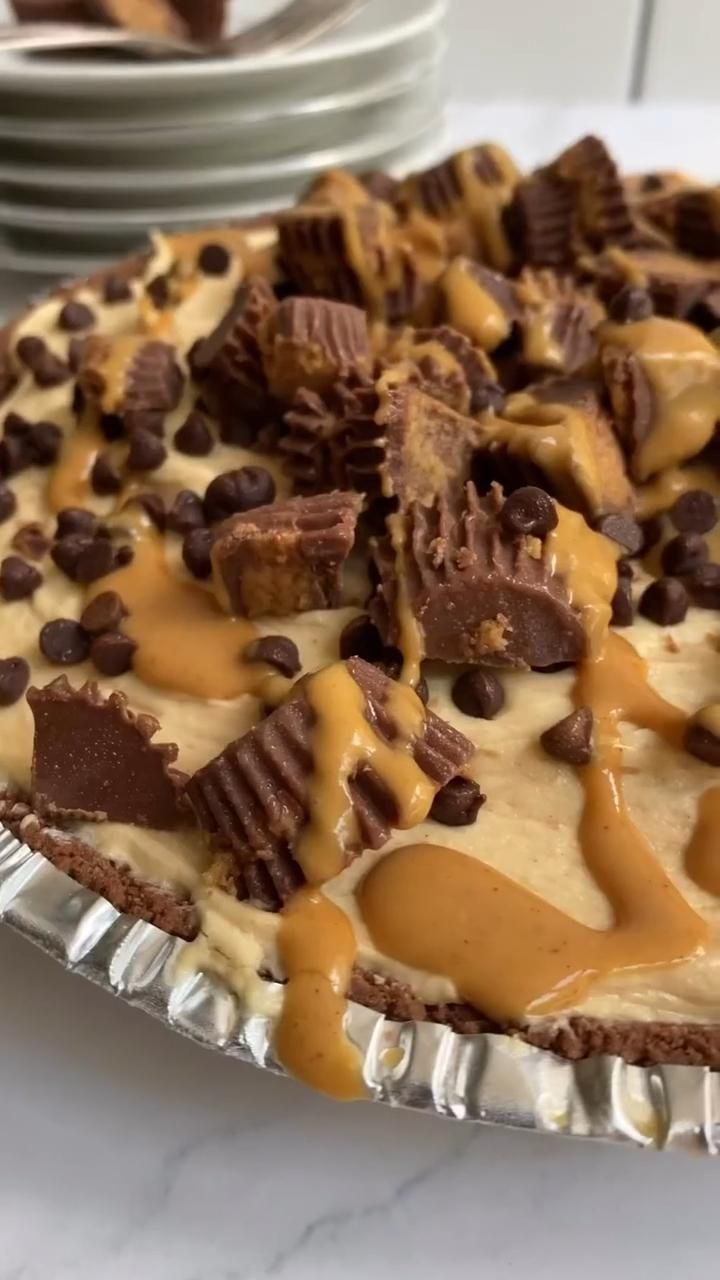 No-Bake Chocolate Peanut Butter Pie with Graham Cracker Crust