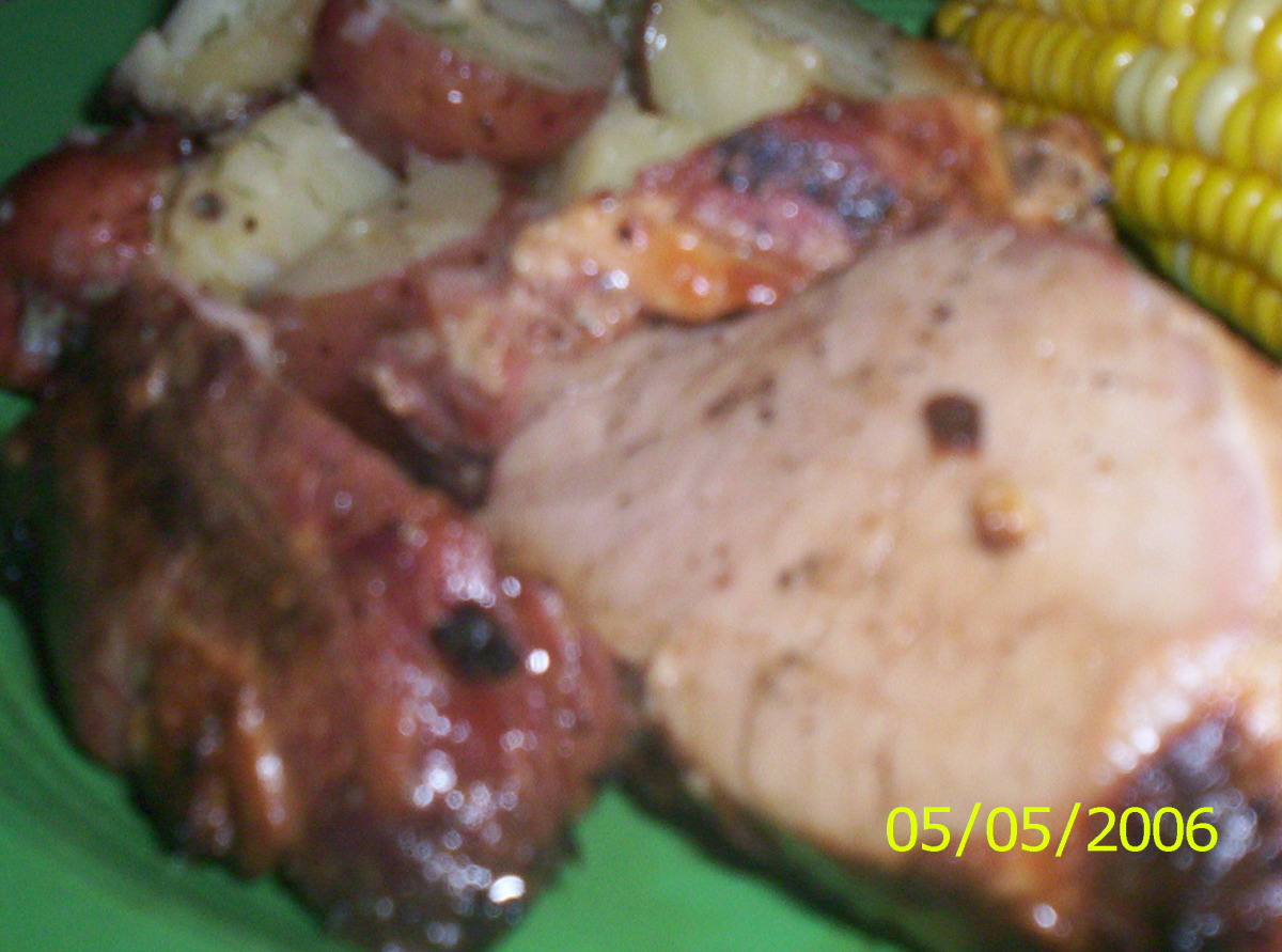 Maple-Glazed Pork Tenderloin with Apple & Thyme