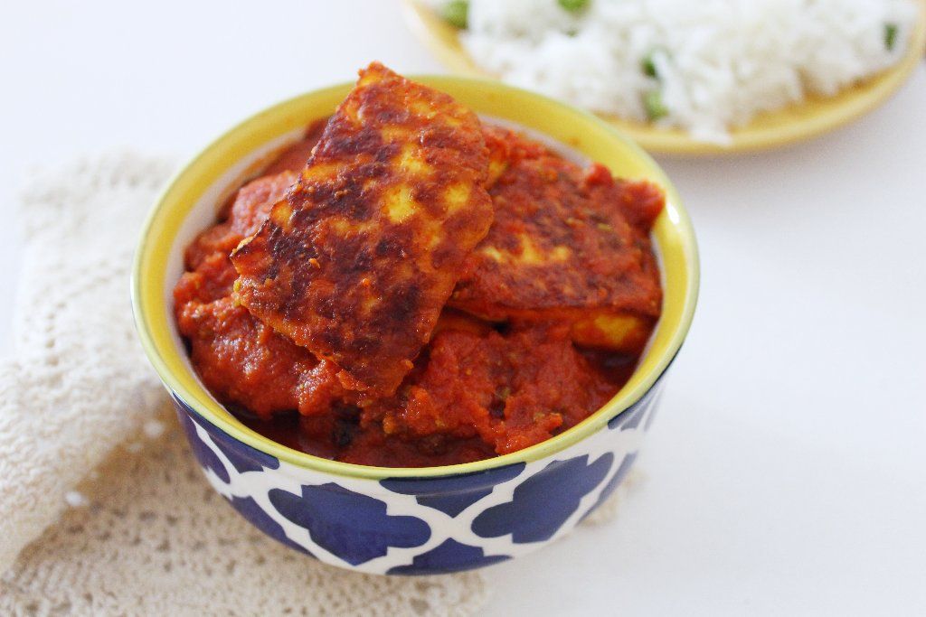 Kashmiri Style Tamatar Chaman with Tomato and Paneer