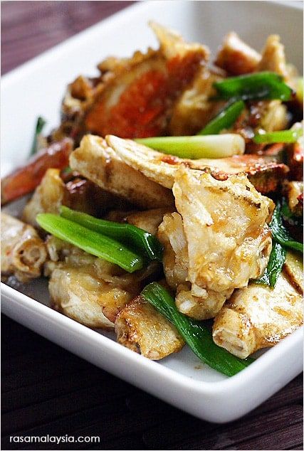 Steamed Shanghai-Style Crab with Ginger and Scallion