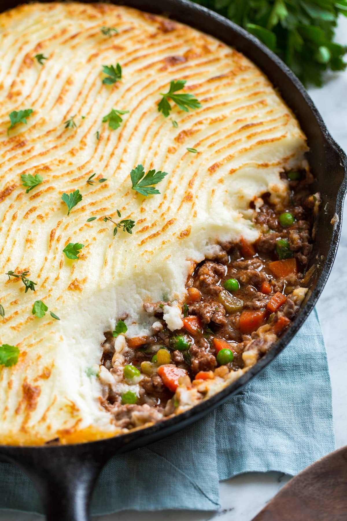 Baked Shepherd's Pie with Garlic-Infused Mashed Potatoes