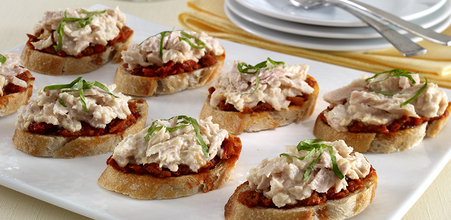Fresh Tuna Crostini