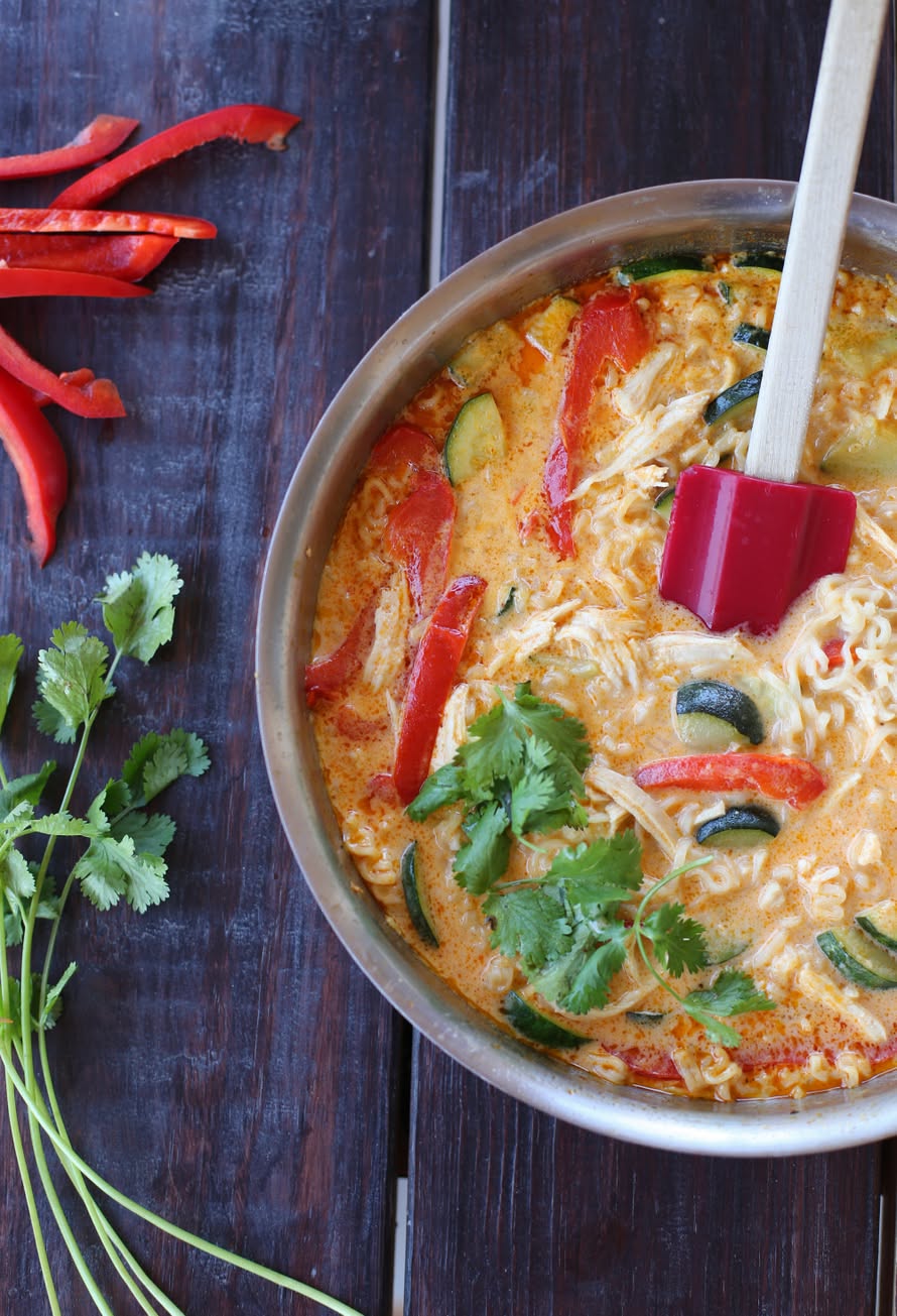 One-Pot Thai Coconut Curry Noodles with Chicken and Vegetables