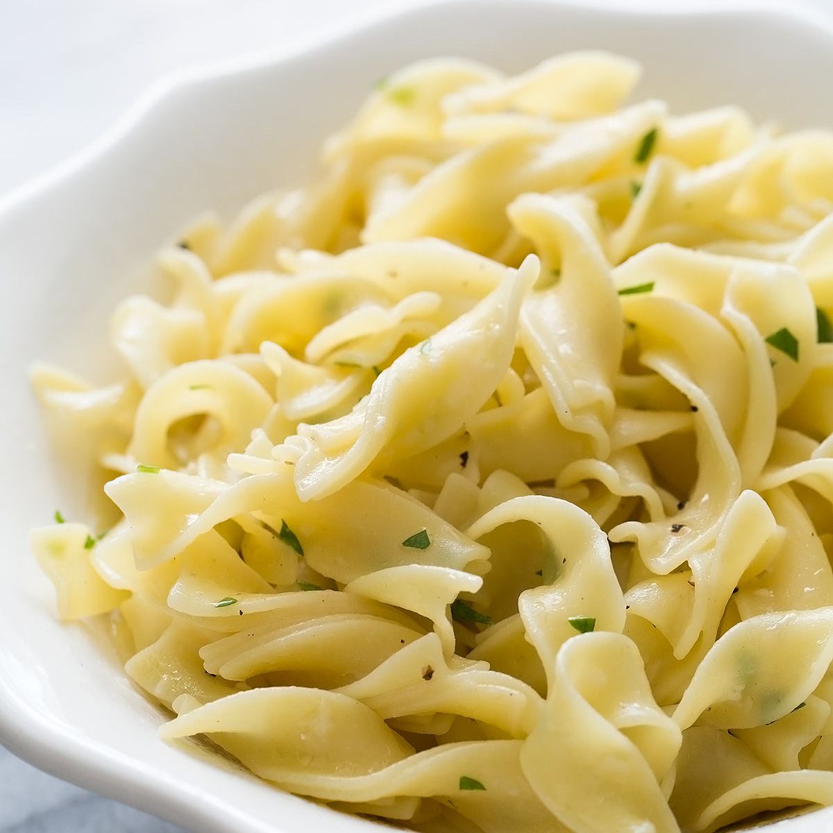 Quick Buttered Noodles with Peas and Parmesan