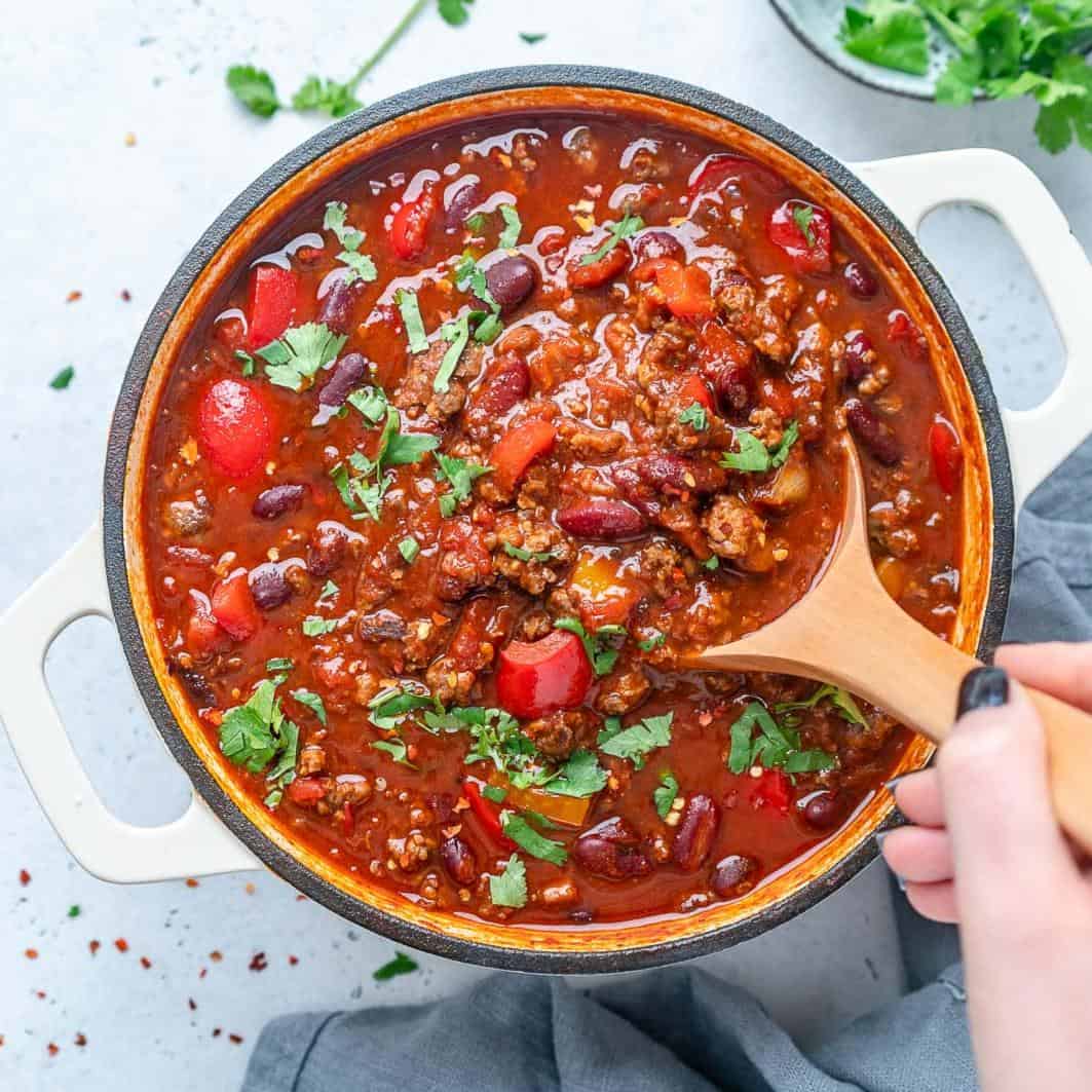 One-Pot Spicy Beef Chili with Roasted Tomato