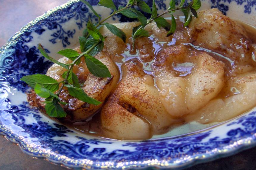 Authentic Bourbon-Poached Pears with Vanilla Bean