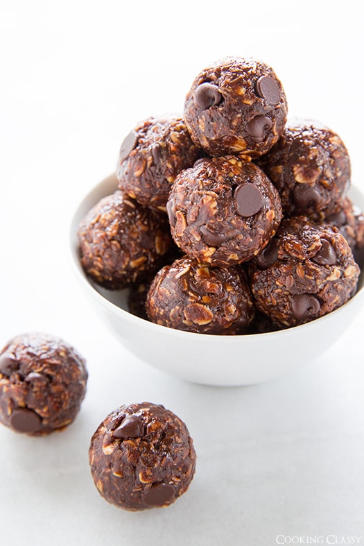 No-Bake Chocolate Banana Oat Energy Bites