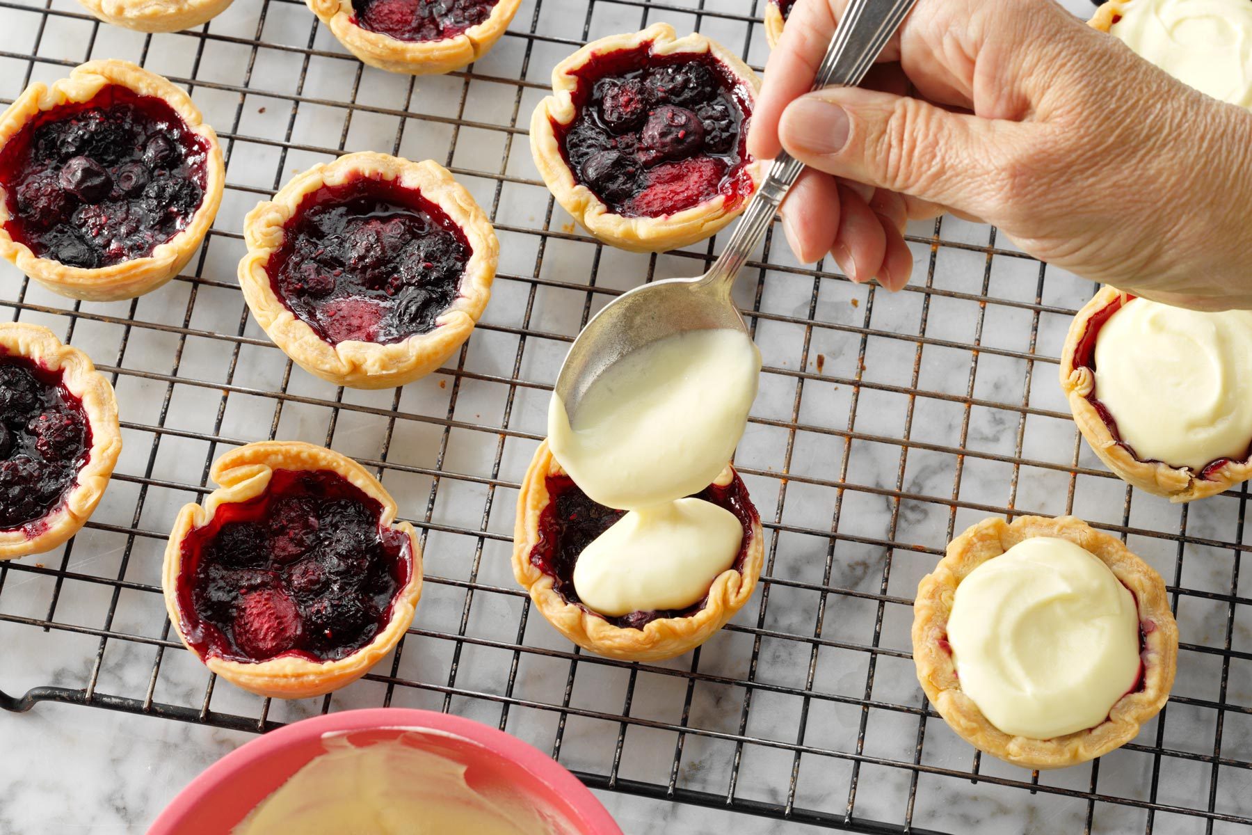 No-Bake Honey Vanilla Mascarpone Berry Tartlets