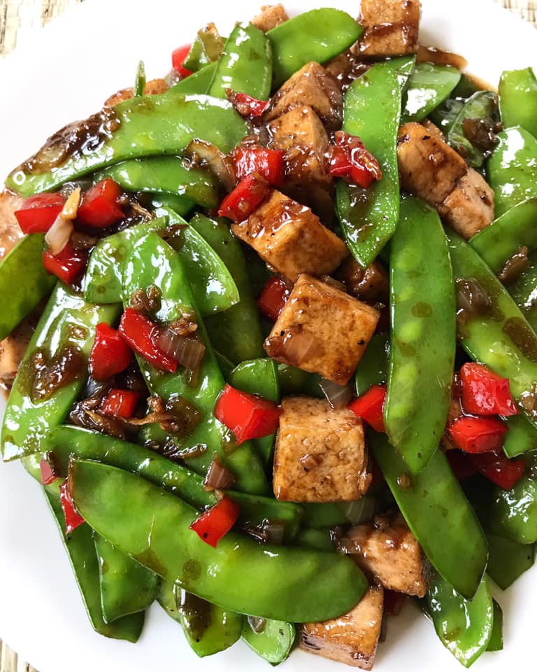 Stir-Fried Tofu with Garlic-Ginger and Snow Peas