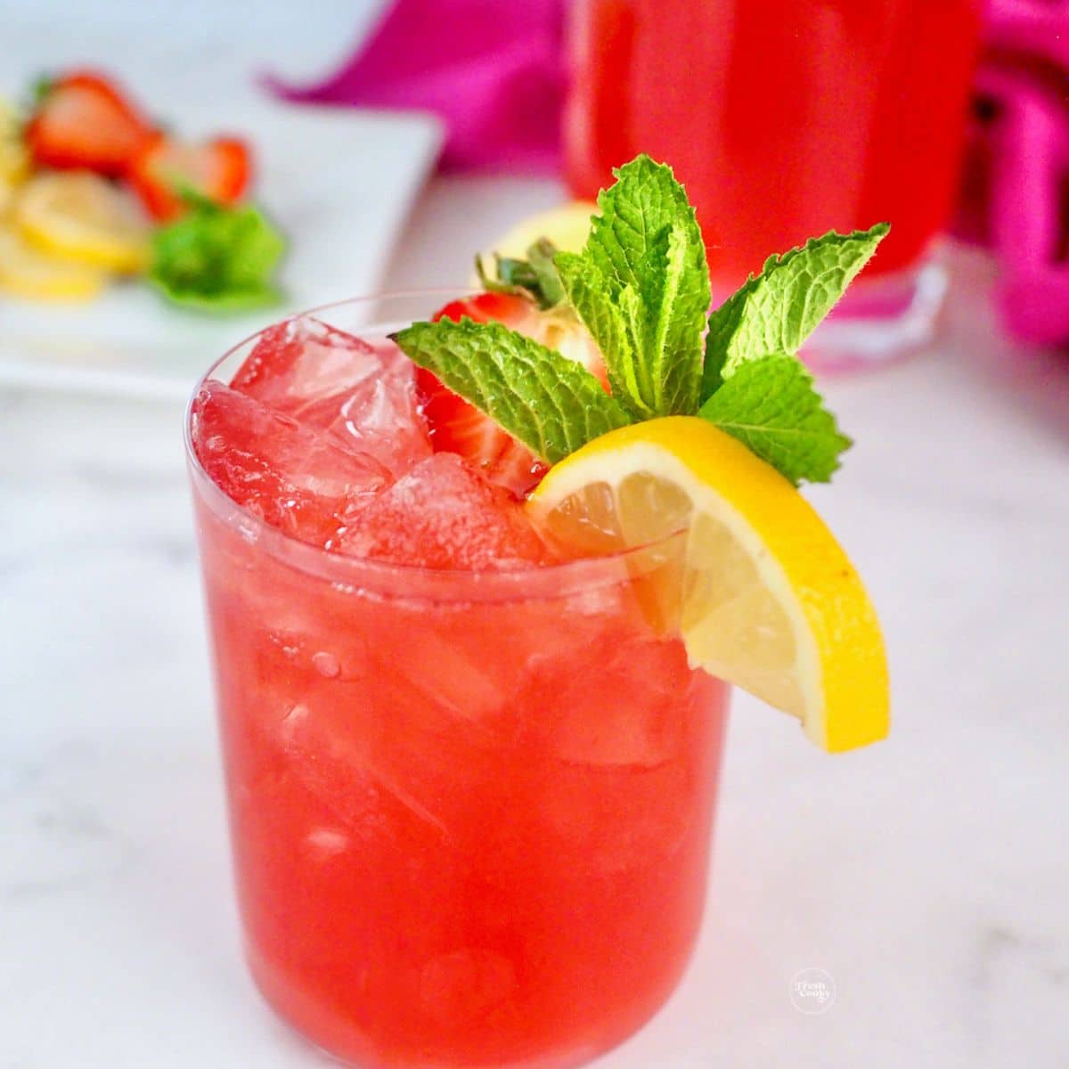 Smirnoff Red Citrus Vodka Lemonade Cocktail
