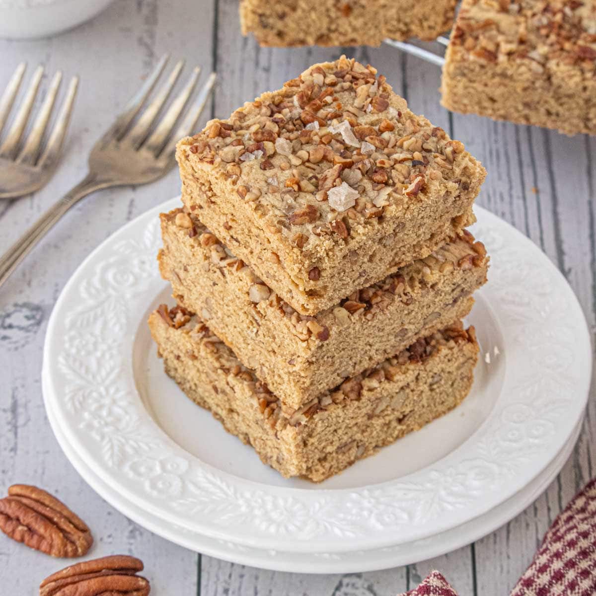 Maple-Pecan Blondie Bars with Sea Salt