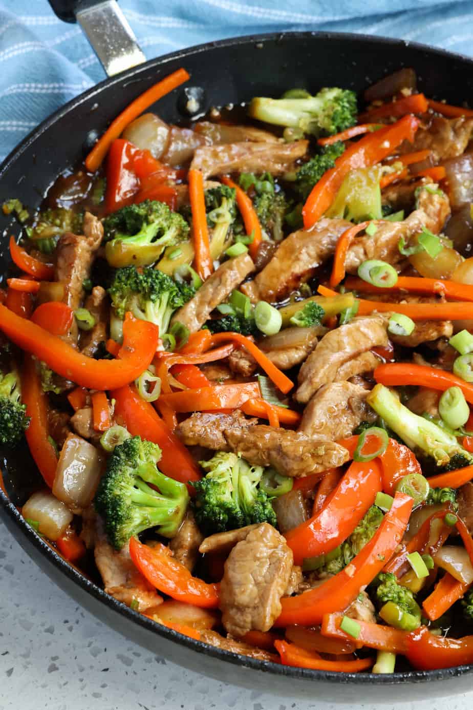 Stir-Fried Pork with Bell Peppers and Cauliflower Rice
