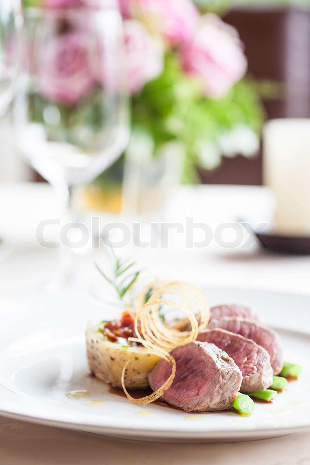 Crispy Garlic-Parmesan Beef Medallions