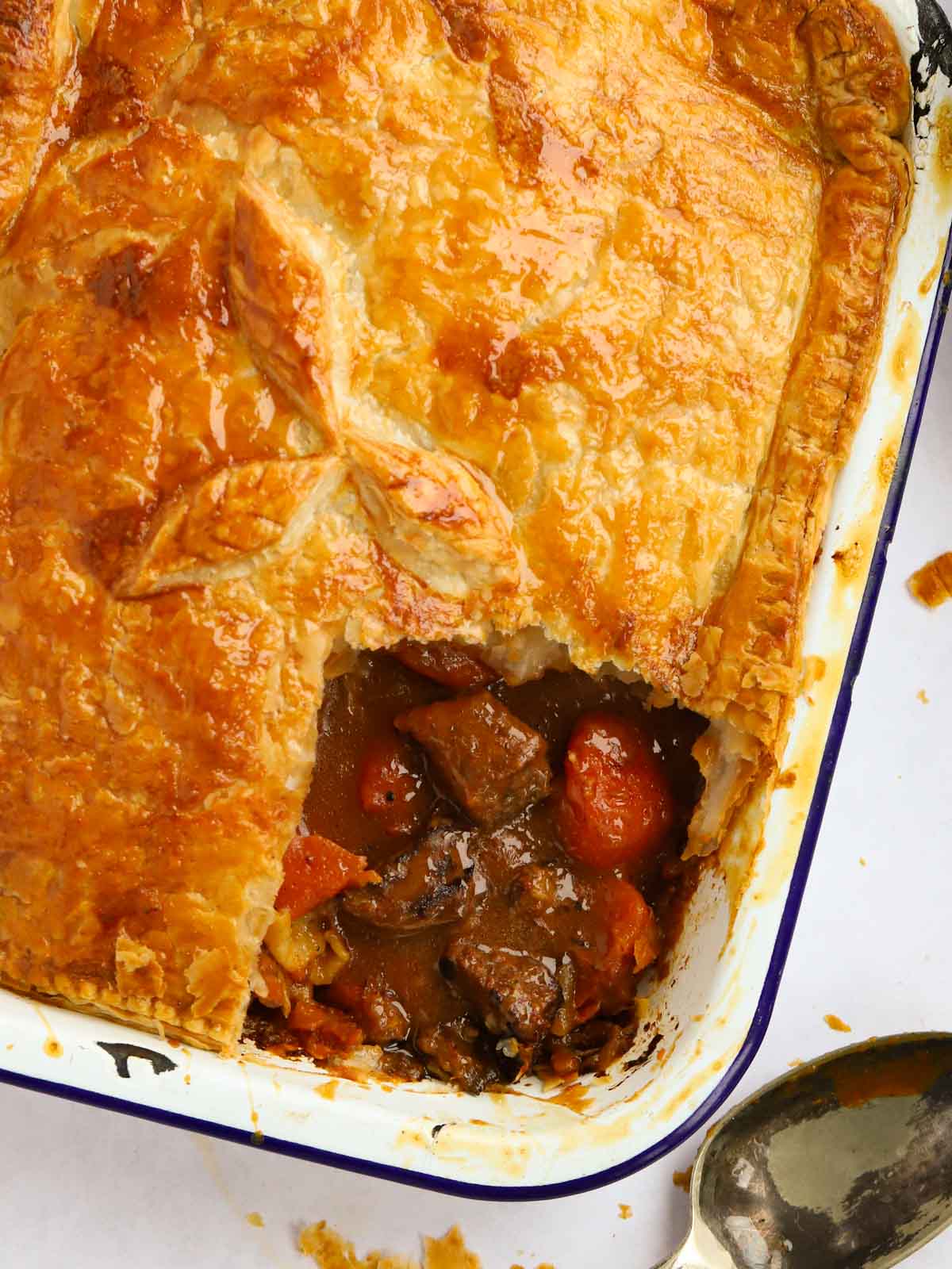 Oven-Baked Meat Pie with Puff Pastry and Rich Gravy
