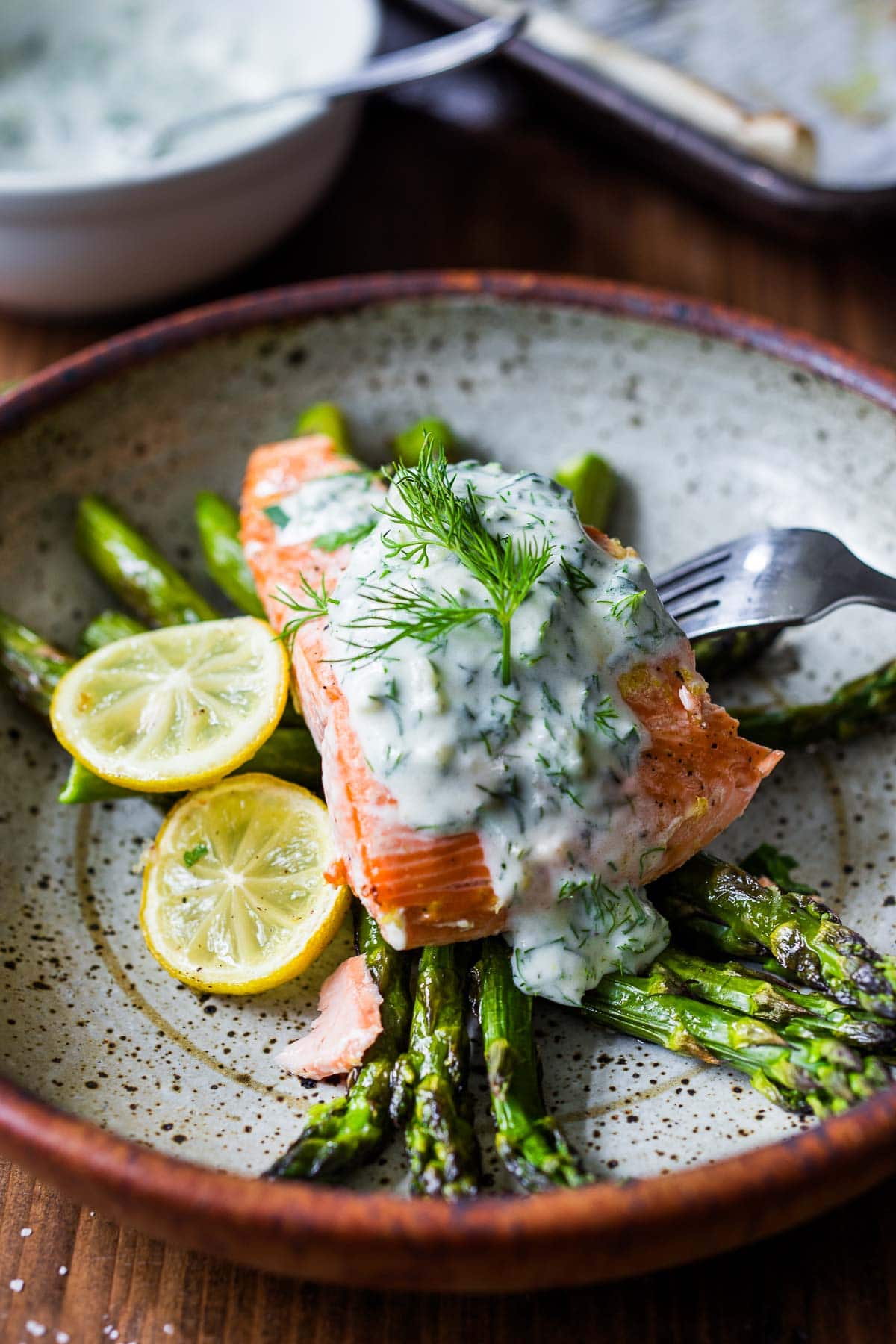 Oven-Roasted Salmon with Asparagus and Lemon-Dill Dressing