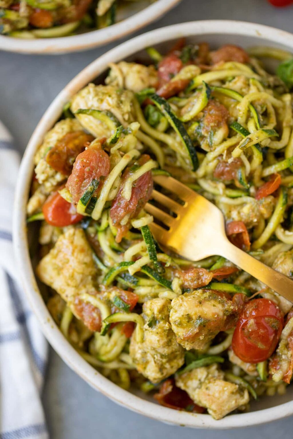 30-Minute Whole30 Zucchini Noodles with Tomato Basil Chicken