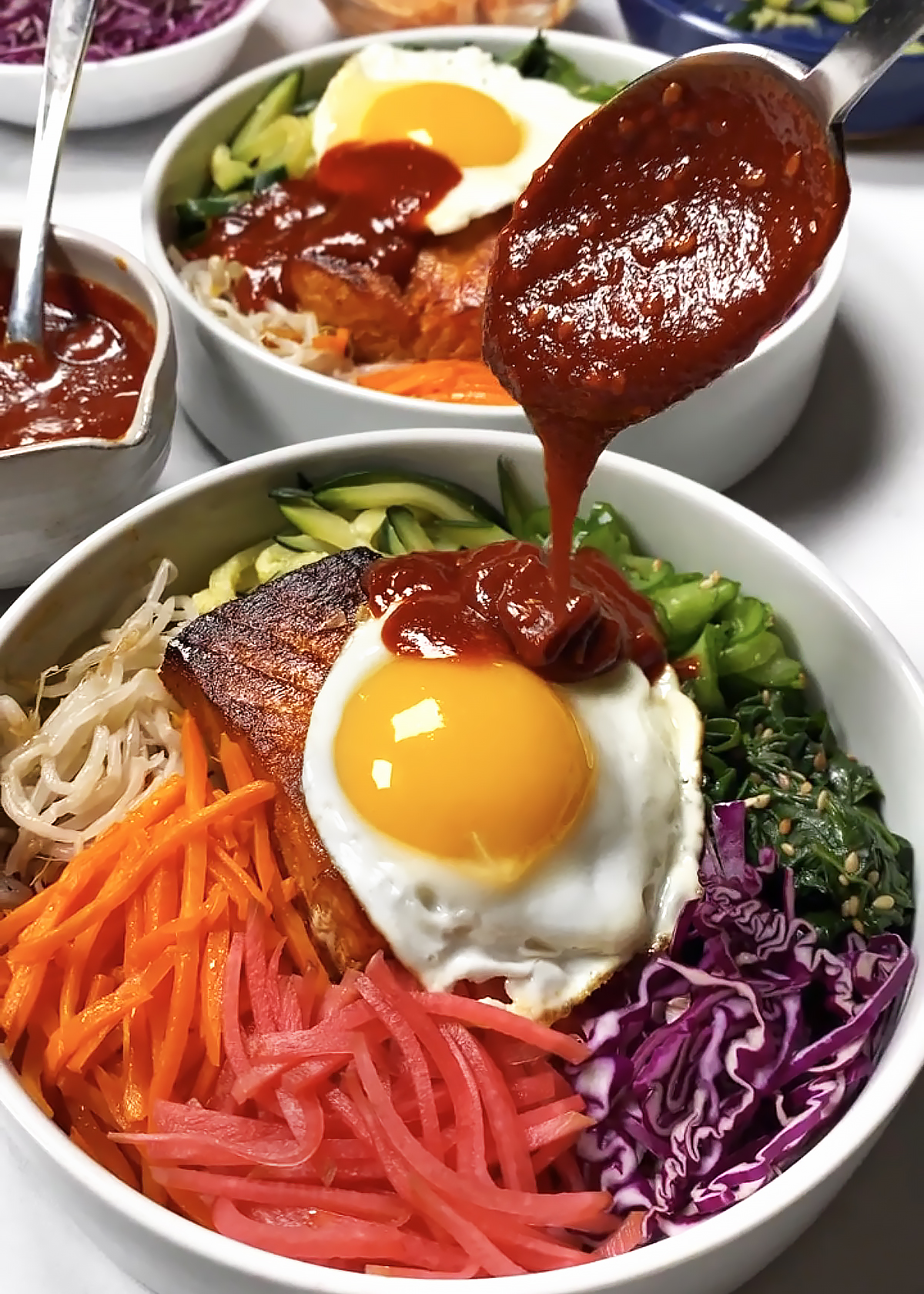 Korean-Inspired Beef Bibimbap Bowl with Gochujang Sauce