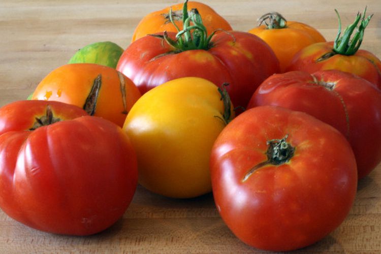 True & Real Heirloom Tomato Basil Soup