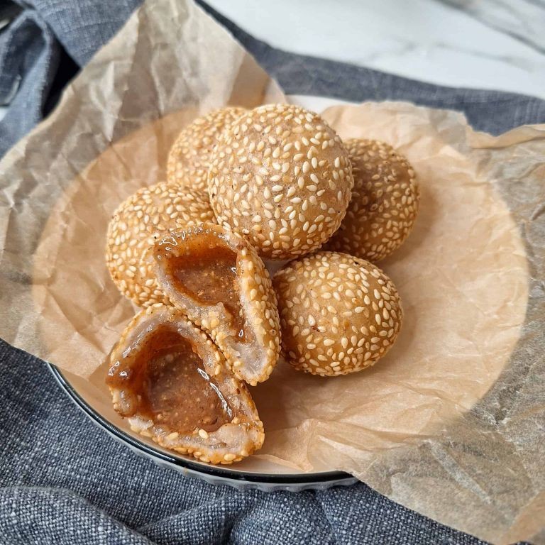 Pan-Fried Sesame Glutinous Rice Balls with Sweet Black Sesame Filling