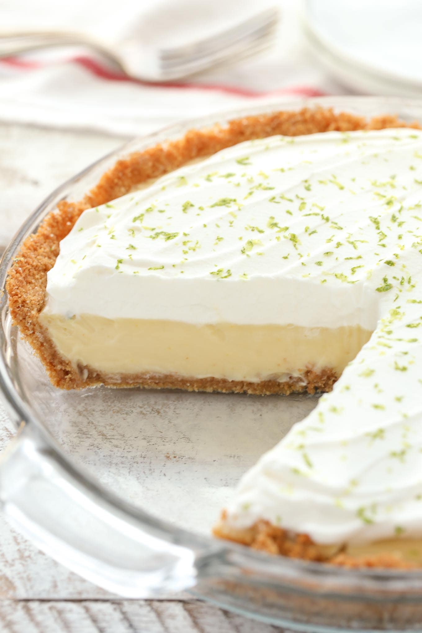 Classic Key Lime Pie with Graham Cracker Crust
