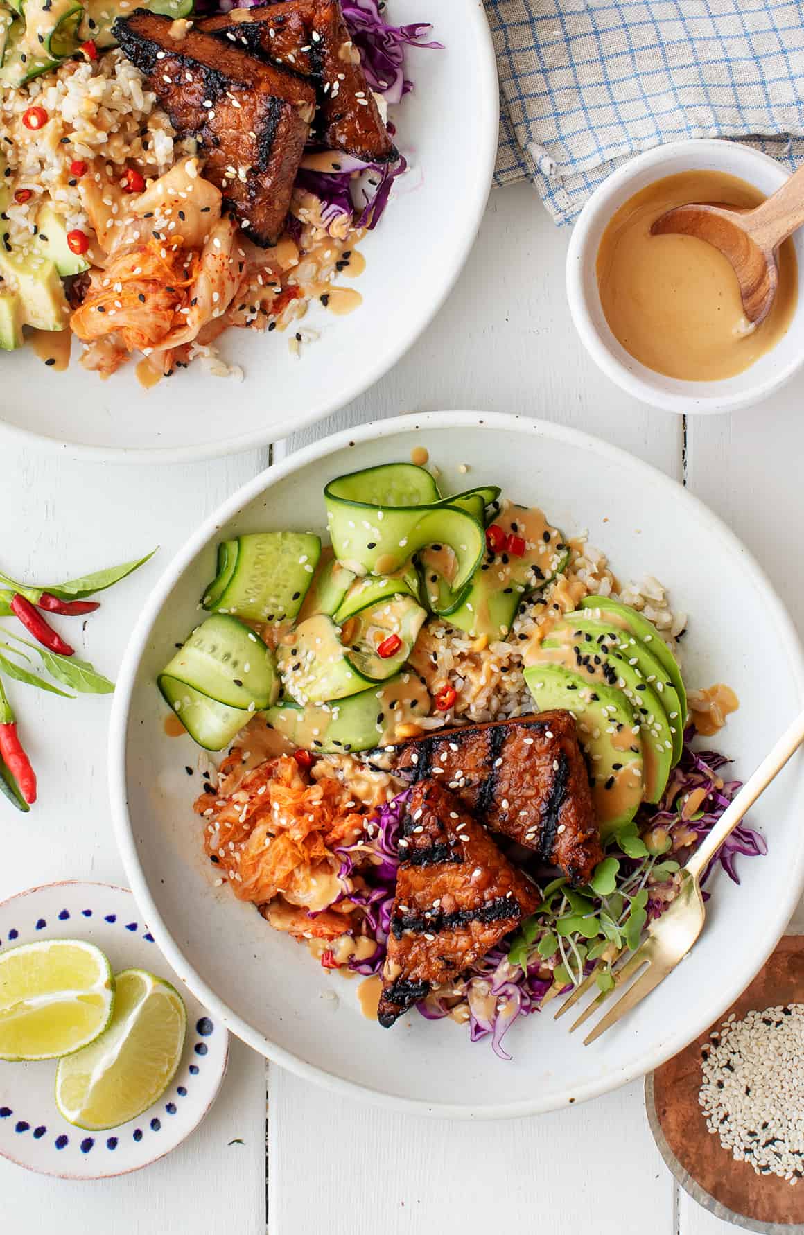 Kimchi Brown Rice Tempeh Bowl