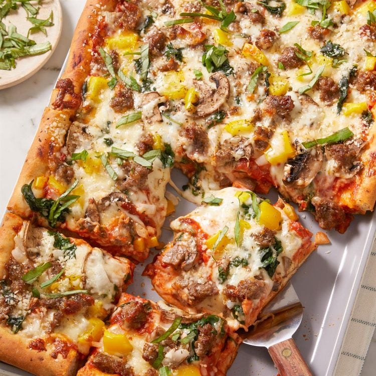 Pan-Seared Italian Sausage and Bell Pepper Pizza