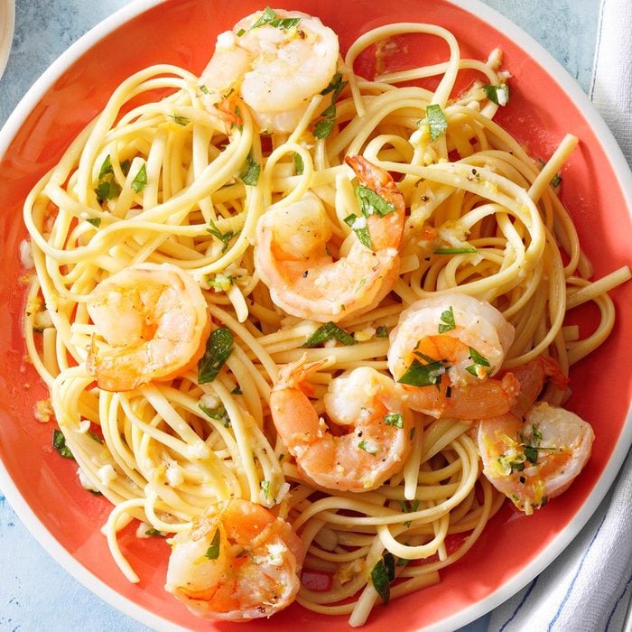 Quick Sautéed Garlic Shrimp with Lemon Butter Linguine