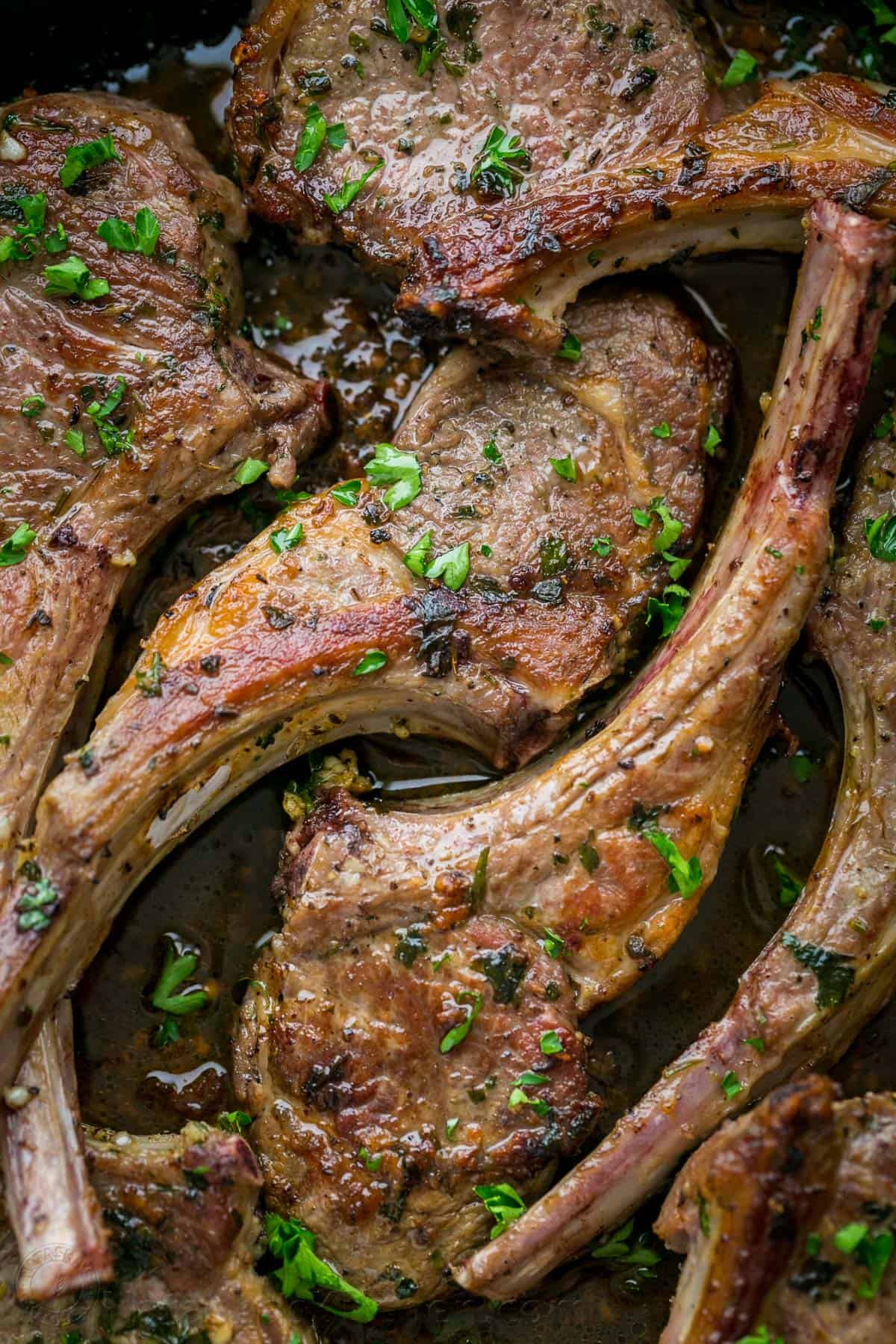 Pan-Seared Lamb Chops with Garlic and Rosemary