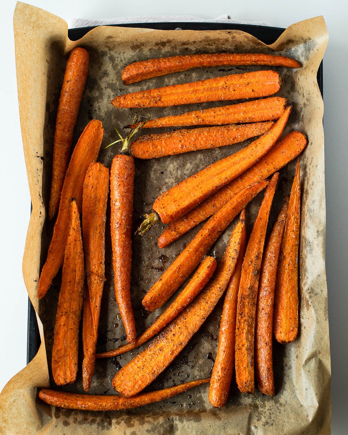 Soulful Maple-Glazed Roasted Carrots with Thyme