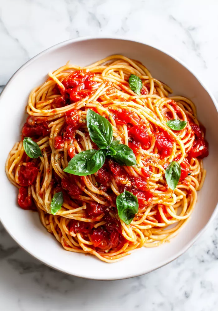 Classic Italian Garlic Tomato Pasta