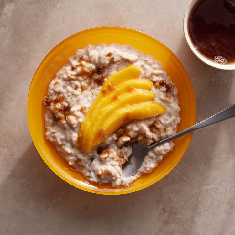 Chai-Spiced Banana Oatmeal
