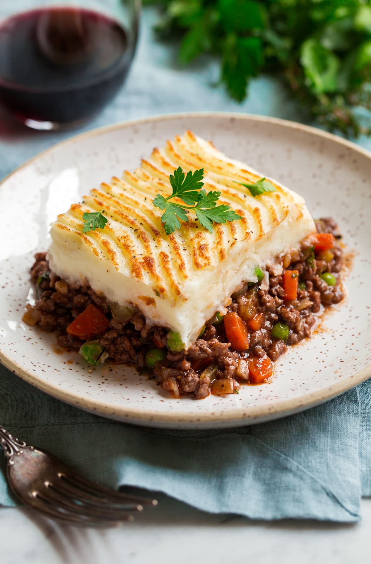 Cheesy Cauliflower Shepherd’s Pie with Ground Beef