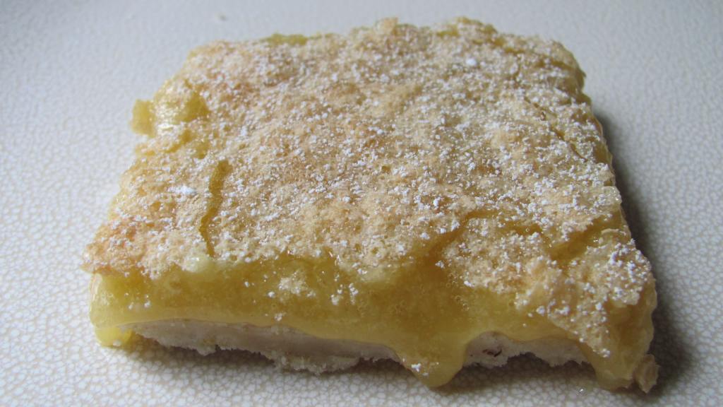 Lavender-Infused Lemon Bars