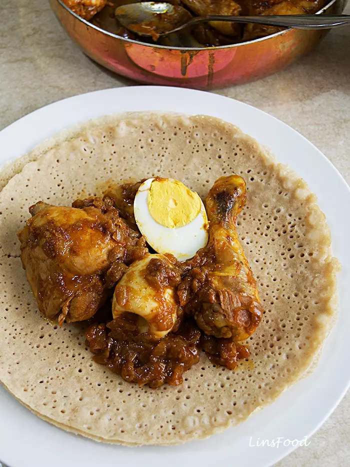 Injera-Crusted Doro Wat Chicken Thighs