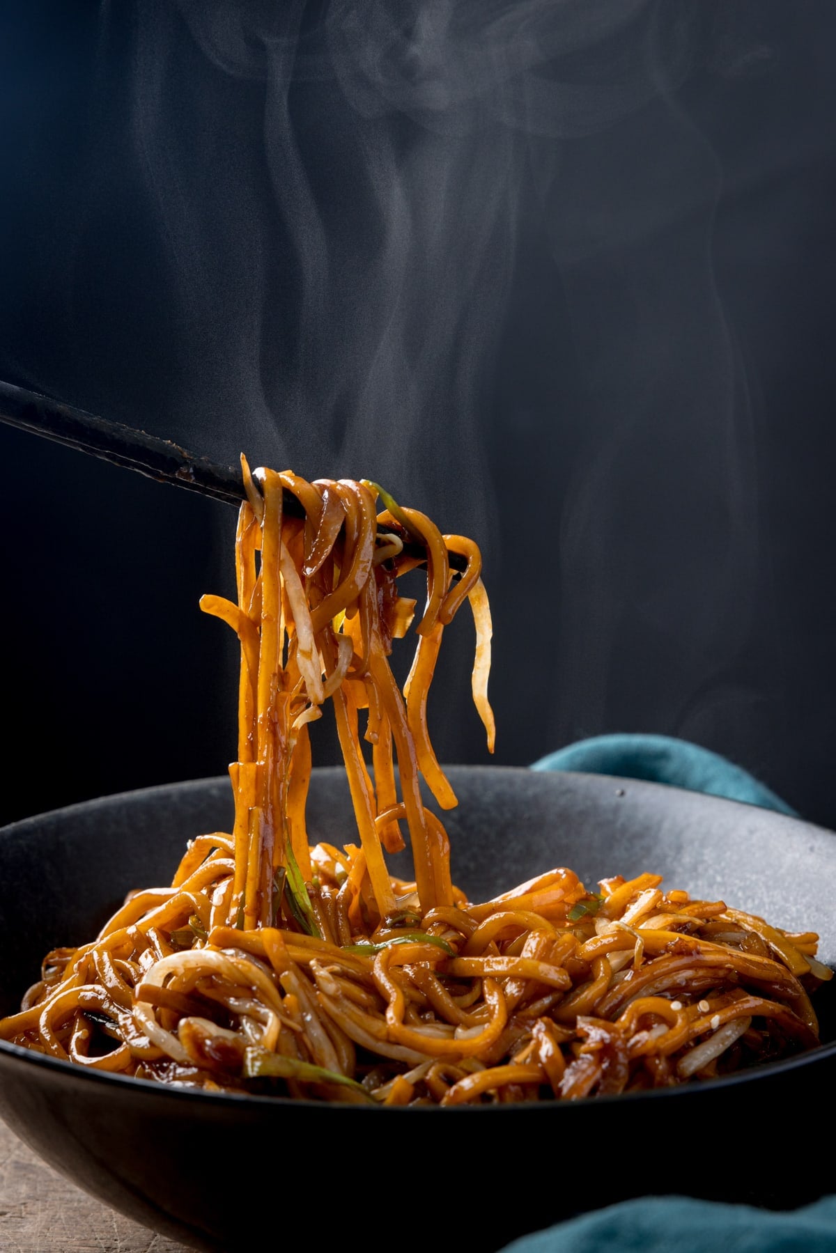 Sweet and Spicy Stir-Fried Noodles with Vegetables