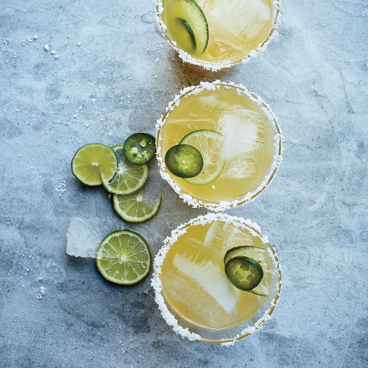 Party-Size Margarita Punch with Triple Sec