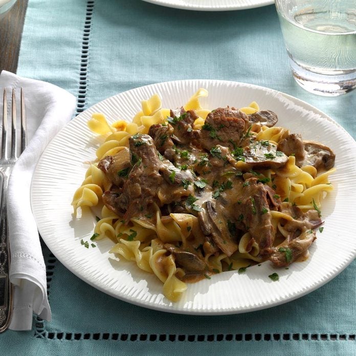 One-Pot Creamy Beef Stroganoff with Mushrooms