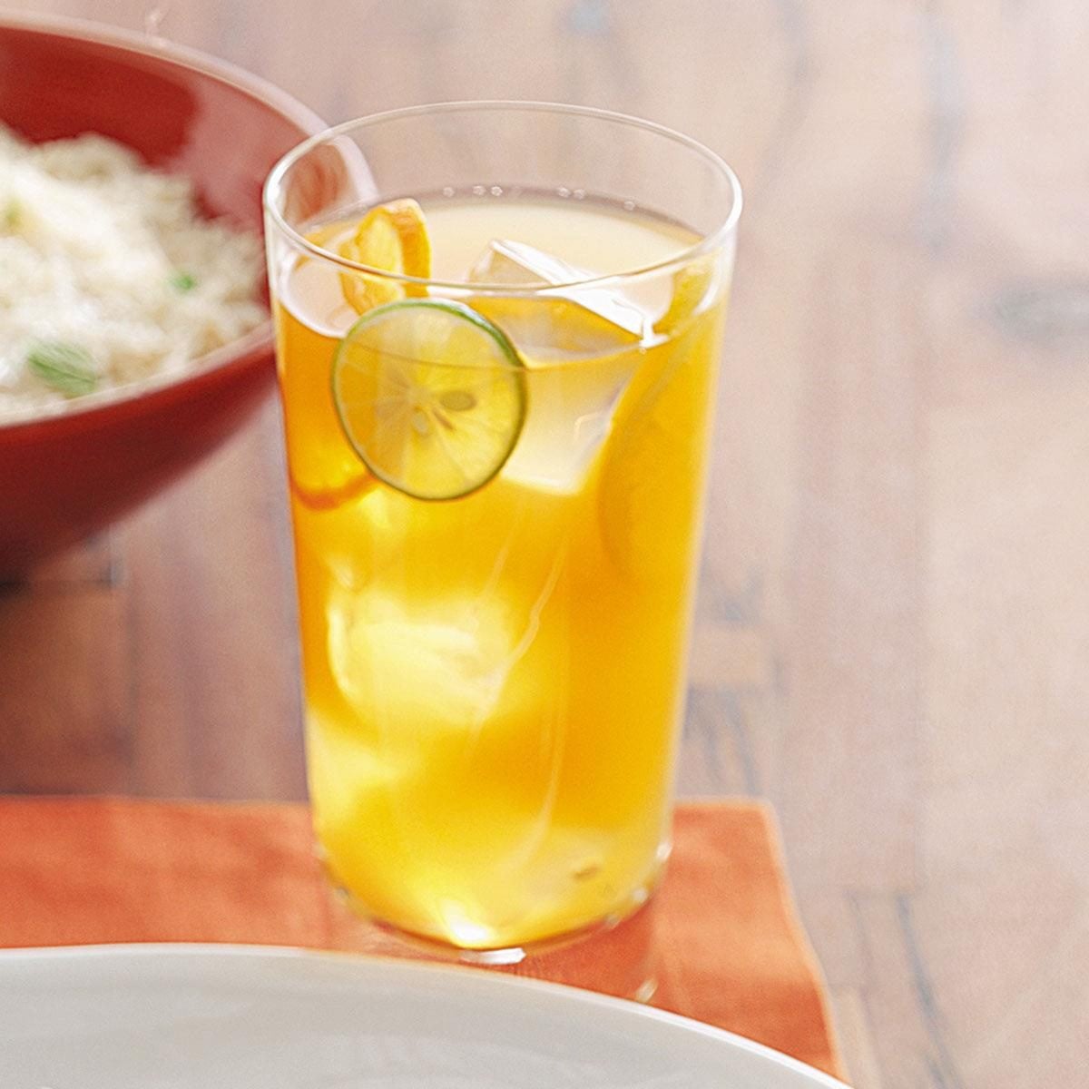 Chilled Citrus Green Tea with Mint