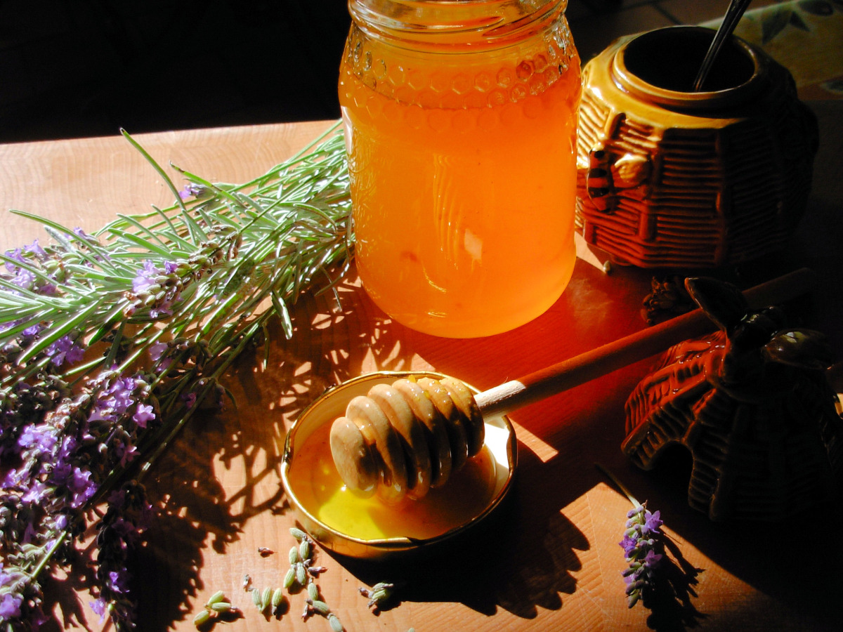 Lavender Honey Sparkler