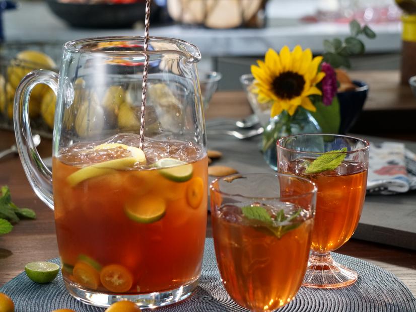 Chamomile Honey Iced Tea with Citrus Slices