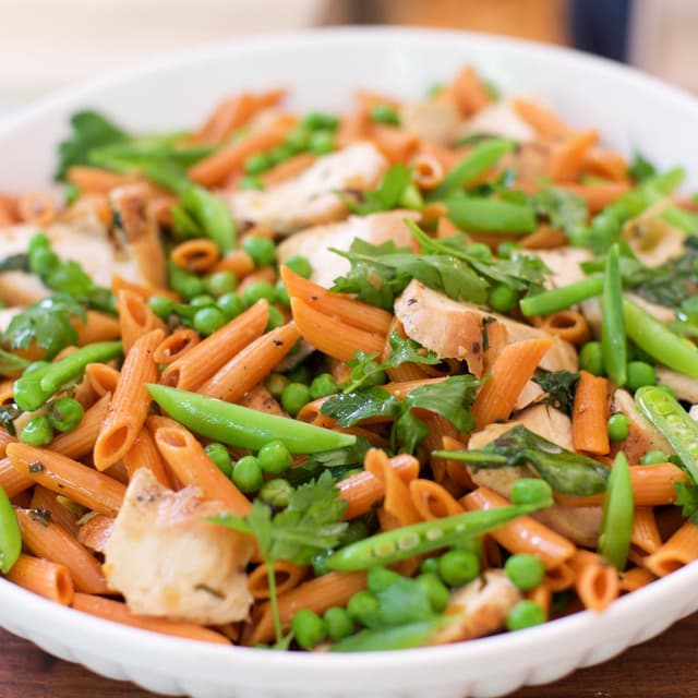 One-Pot Lemon Herb Chicken & Pasta with Spinach