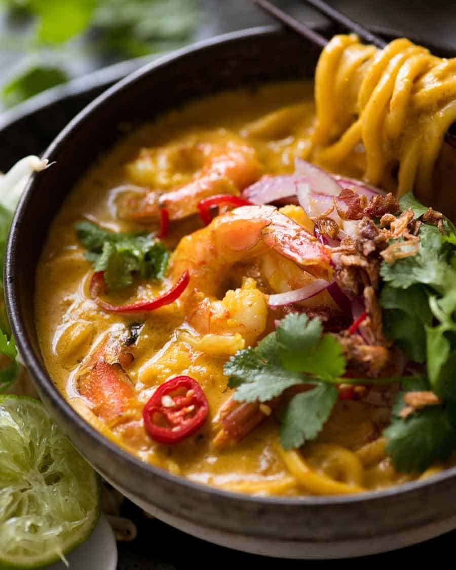 One-Pot Spicy Thai Coconut Curry Noodles with Shrimp