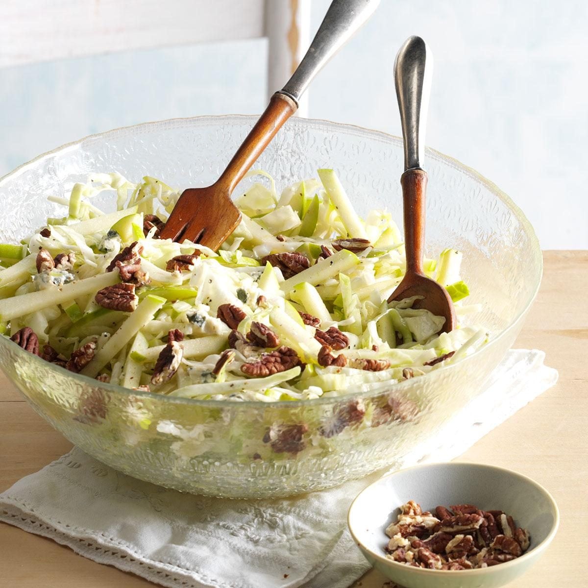 Nordstrom-Inspired Apple and Pecan Salad with Maple Vinaigrette