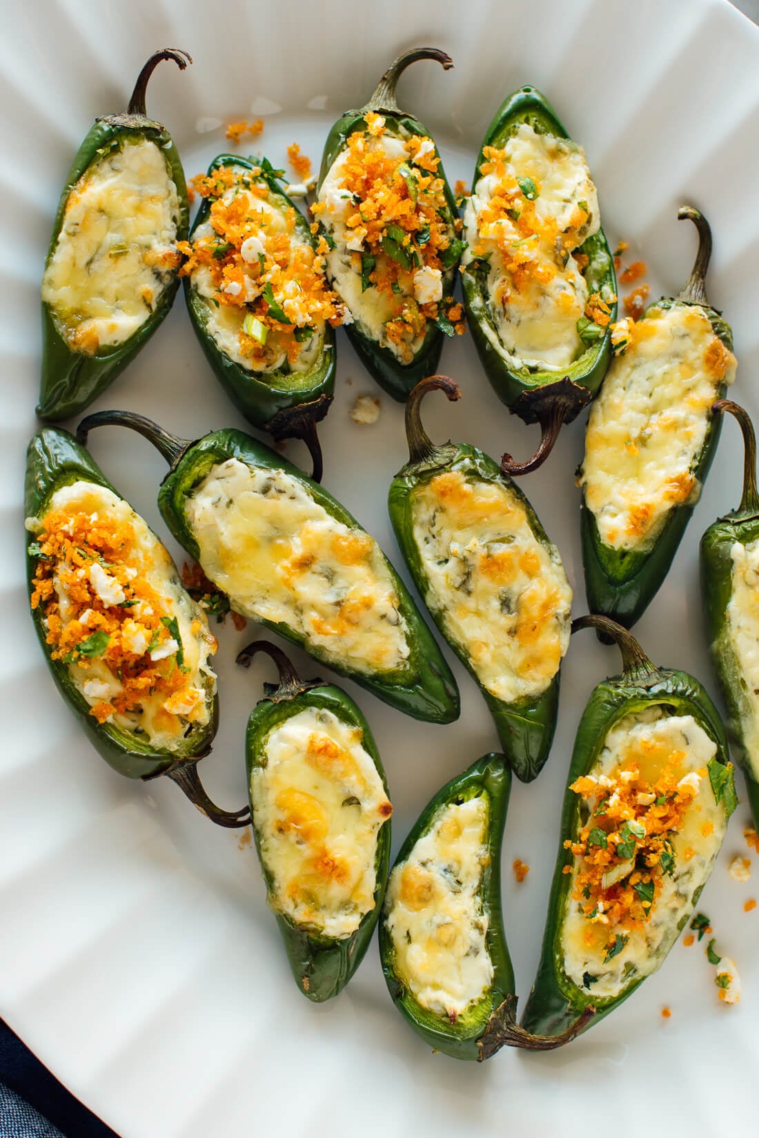 Grilled Jalapeño Poppers with Cream Cheese and Bacon