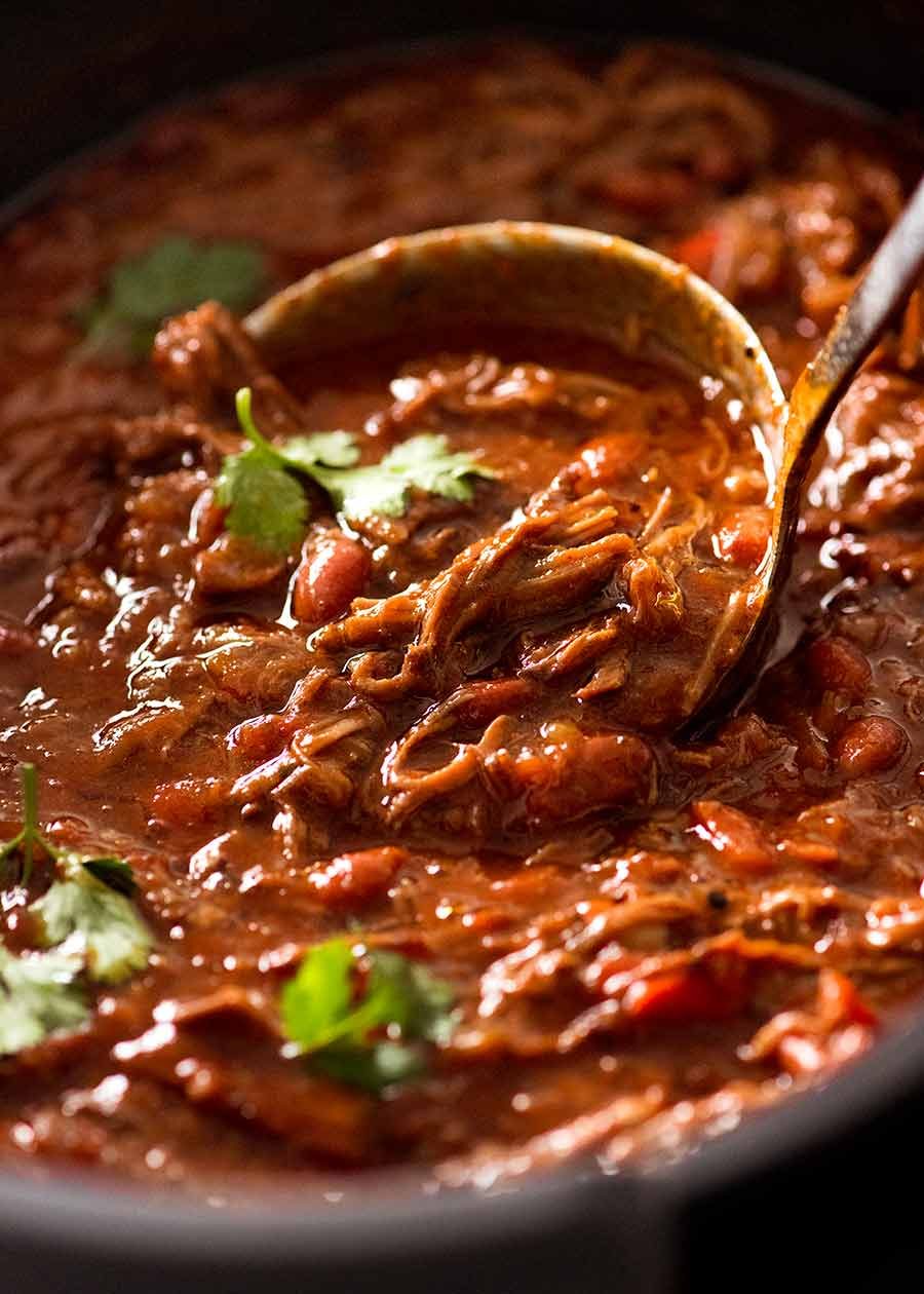 Slow-Cooked Beef Chili with Roasted Red Peppers