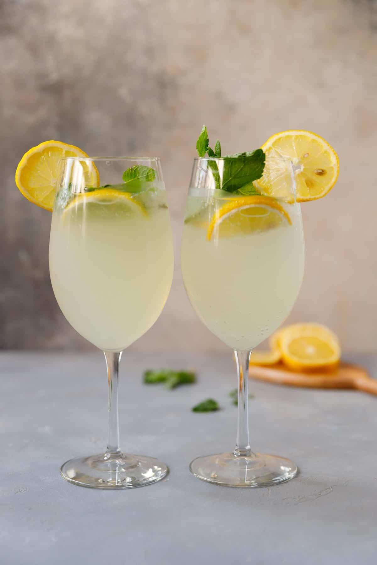 Limoncello and Mint Sparkling Spritz