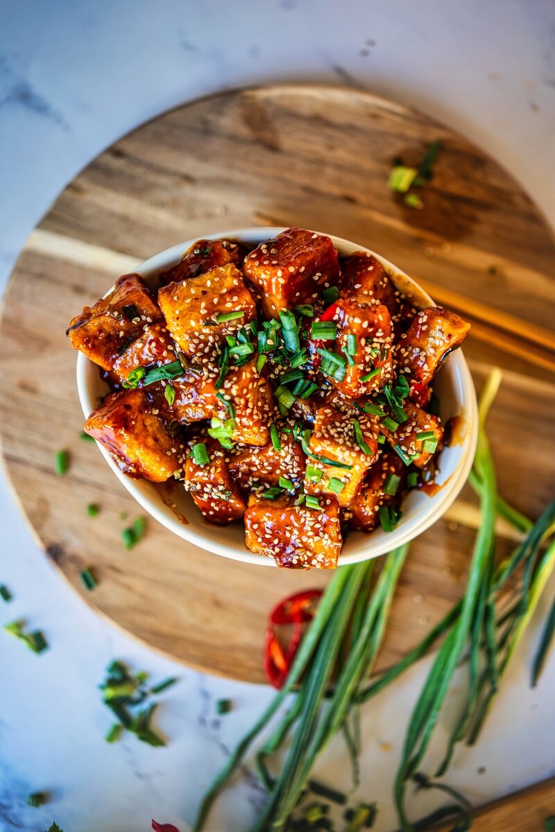 Quick Pan-Seared Tofu with Garlic and Soy Glaze